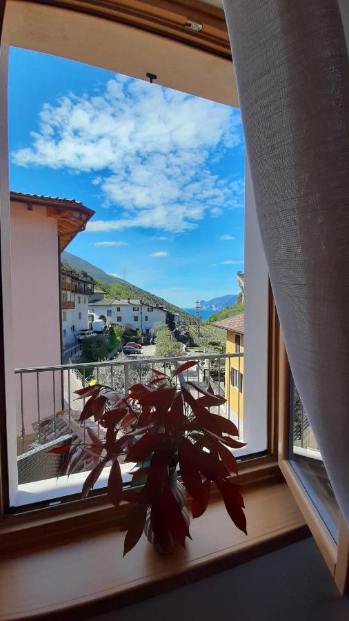 Garda Baldo Apartments_Vivaldi Torbole Sul Garda Luaran gambar