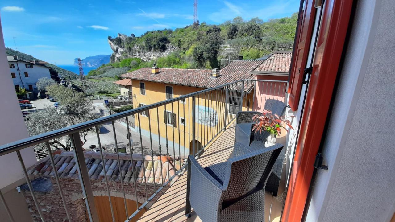 Garda Baldo Apartments_Vivaldi Torbole Sul Garda Luaran gambar