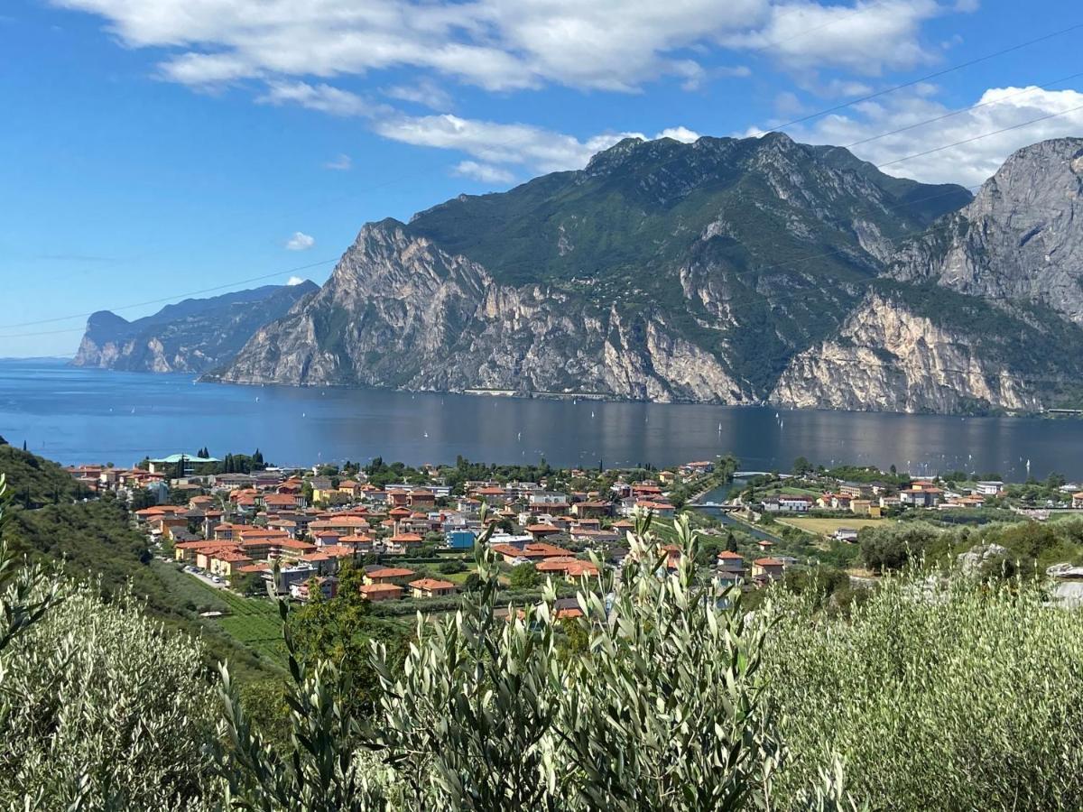 Garda Baldo Apartments_Vivaldi Torbole Sul Garda Luaran gambar