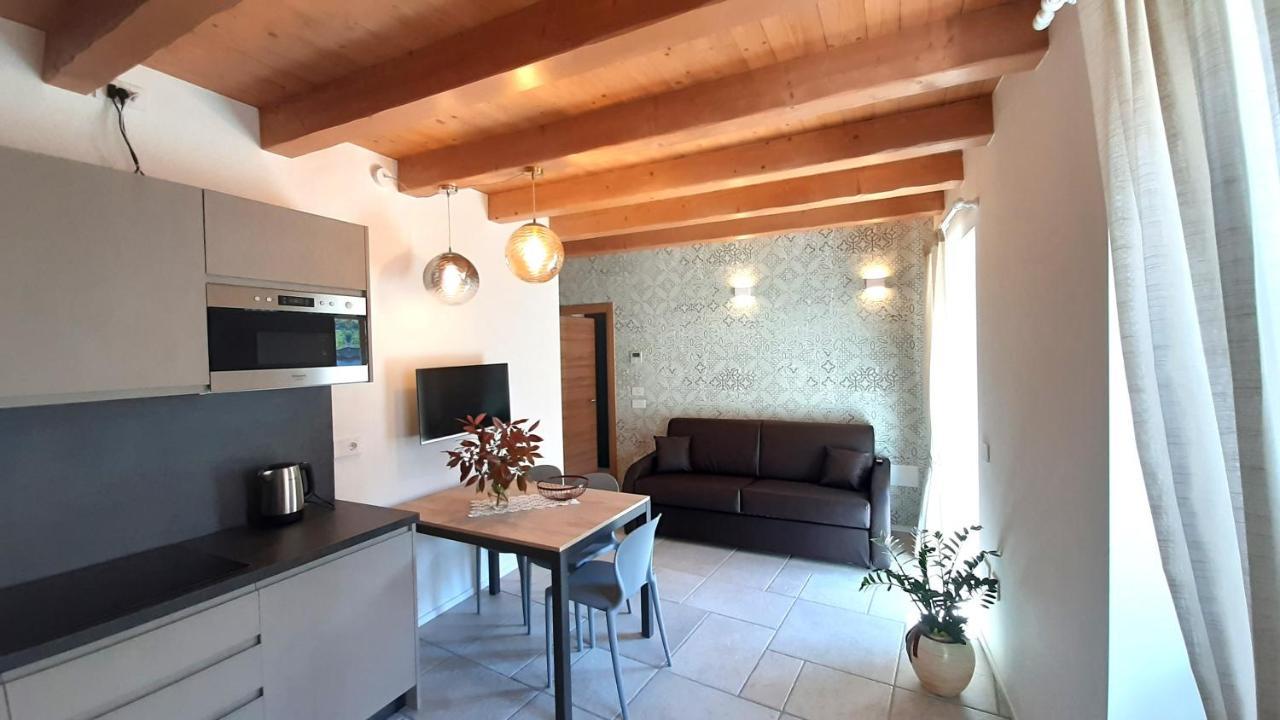 Garda Baldo Apartments_Vivaldi Torbole Sul Garda Luaran gambar