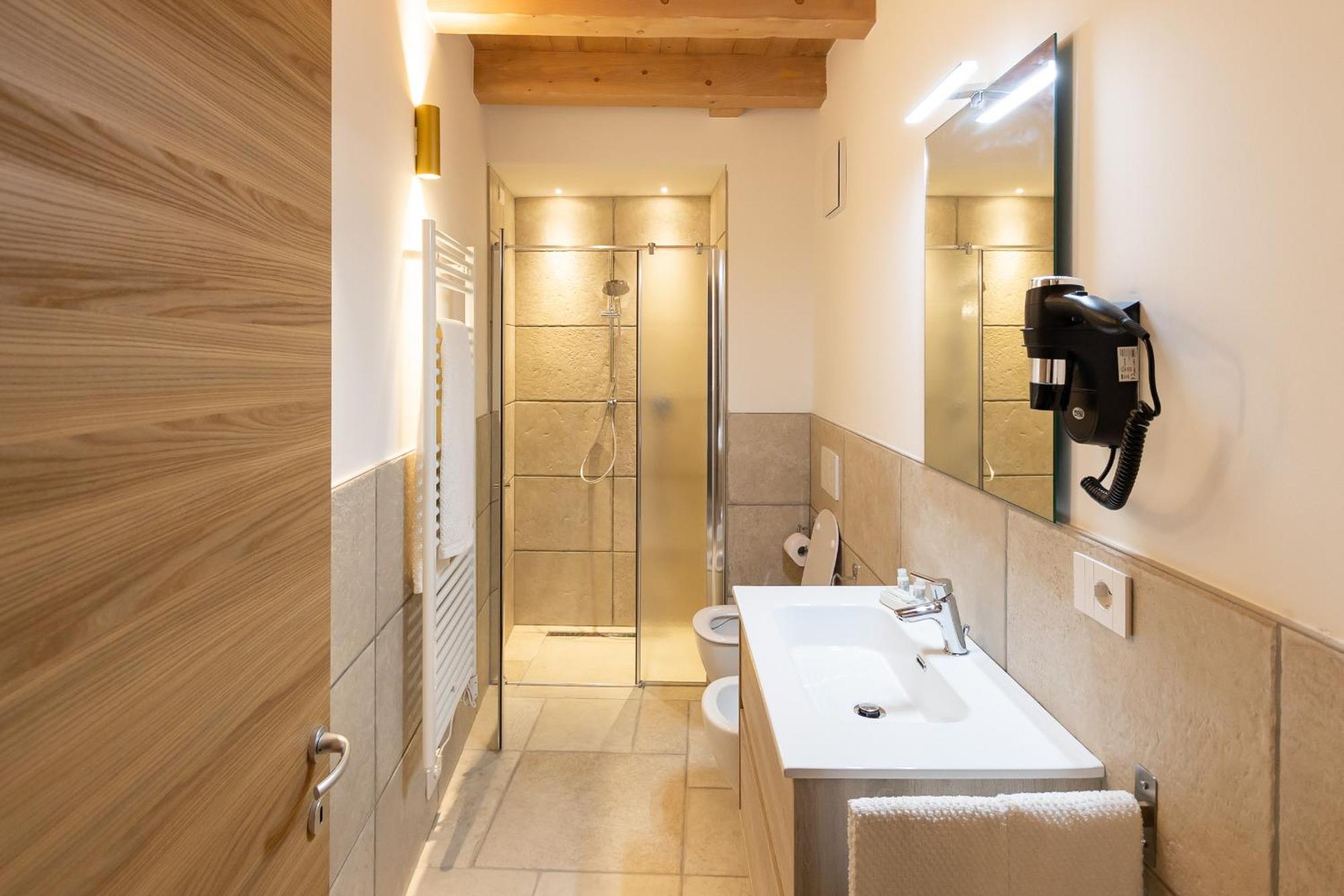 Garda Baldo Apartments_Vivaldi Torbole Sul Garda Luaran gambar