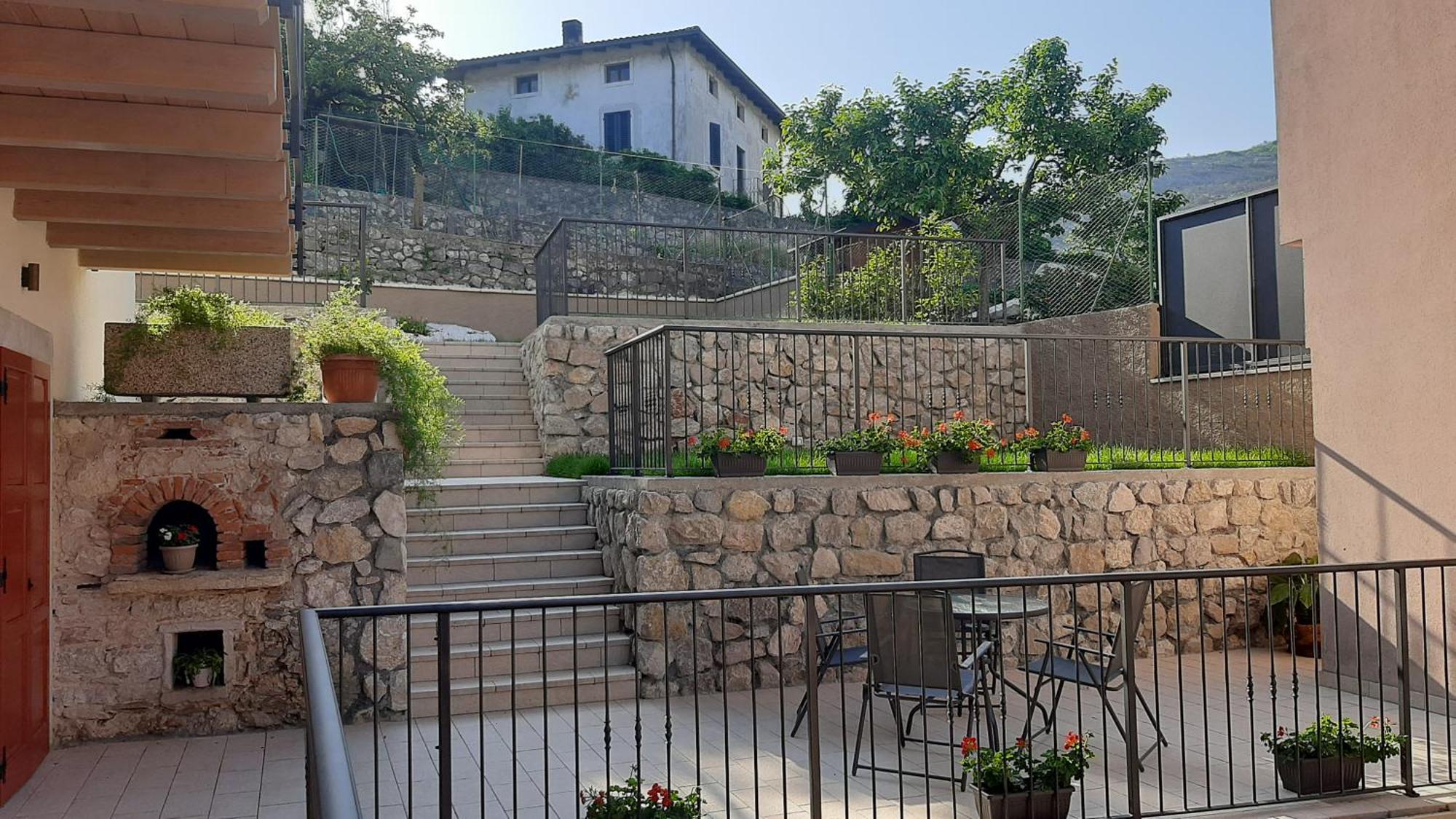 Garda Baldo Apartments_Vivaldi Torbole Sul Garda Luaran gambar